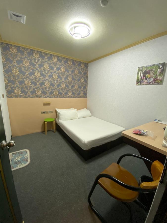 Rich Zone Hotel Тайбэй Экстерьер фото